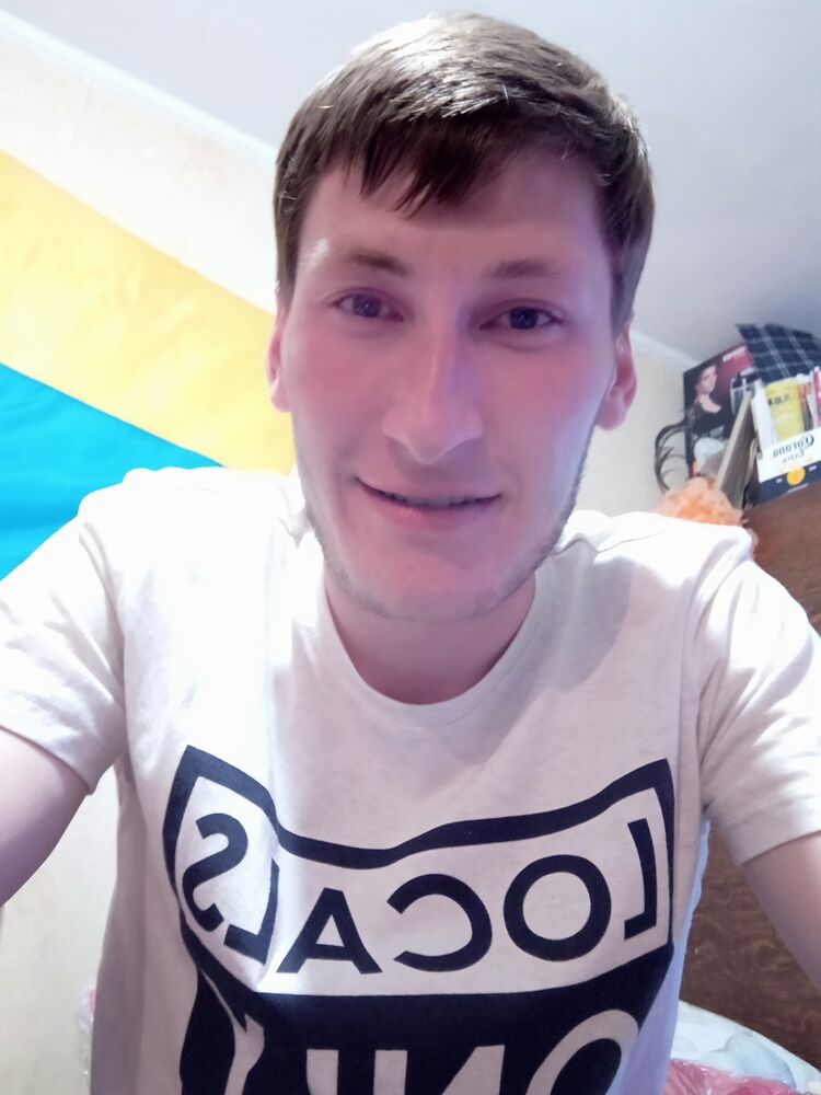  34468798  Oleksandr, 32 ,    