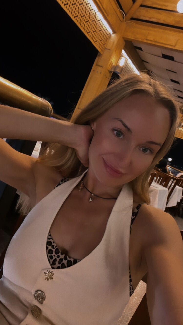  43759928  Ann, 38 ,    Alanya