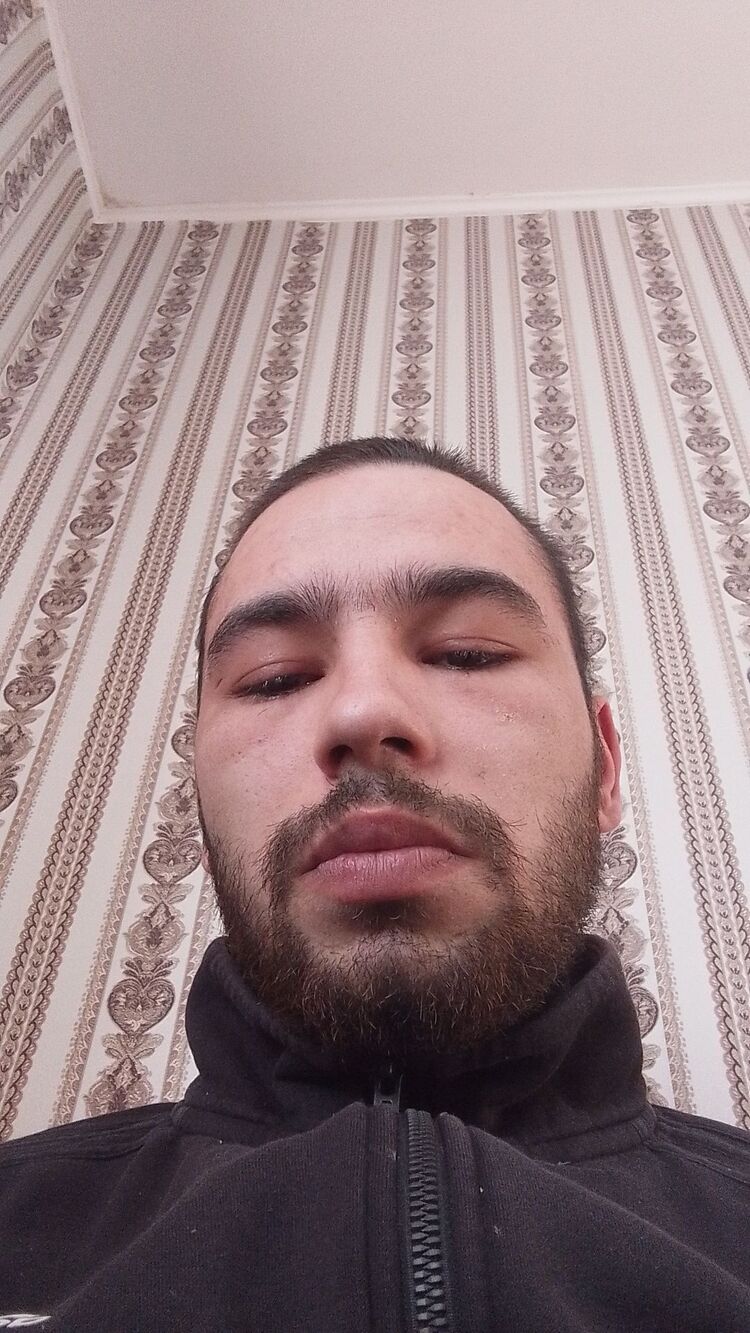  32836968  , 27 ,    