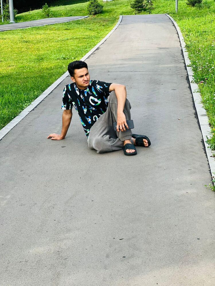  52869818  Bahar Ali, 23 ,    