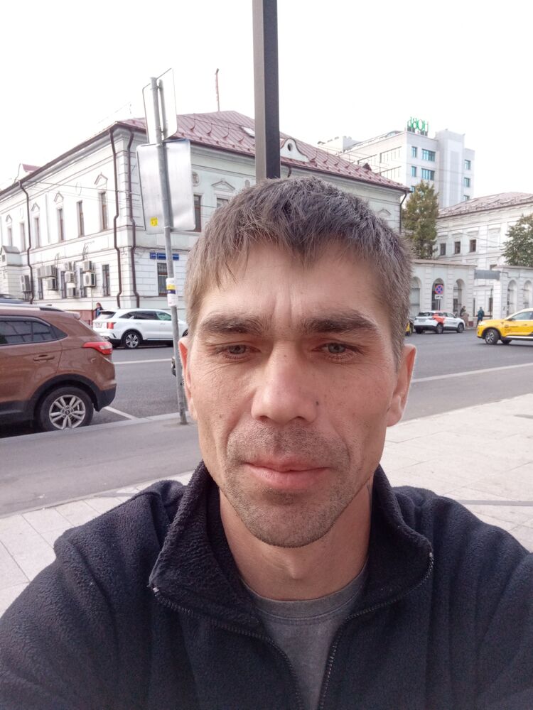  46808998  , 33 ,    