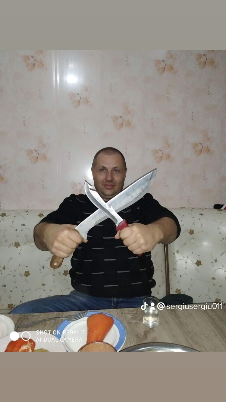  ,   Sergiu, 40 ,   ,   