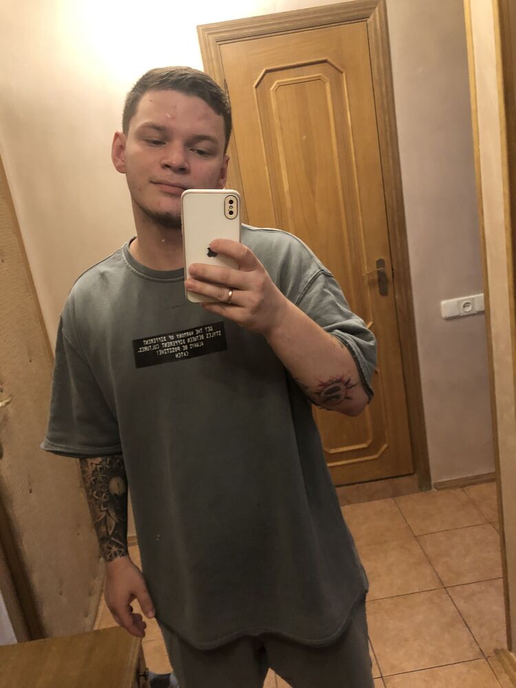  28832808  , 27 ,    