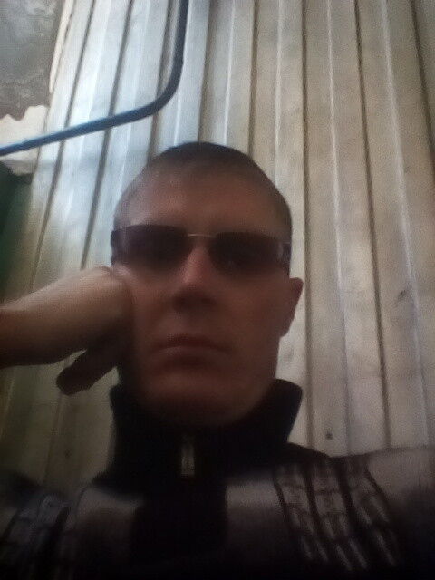  11811208  Andrei, 40 ,    -