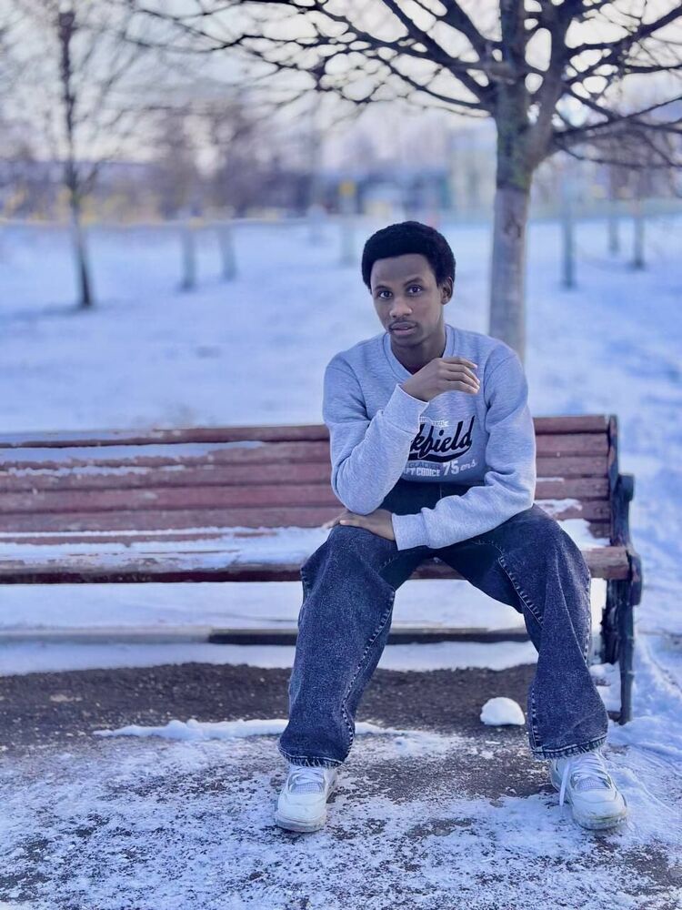 ���� 49865418 ����� ��������, 22 ����, ���� ���������� � N'djamena