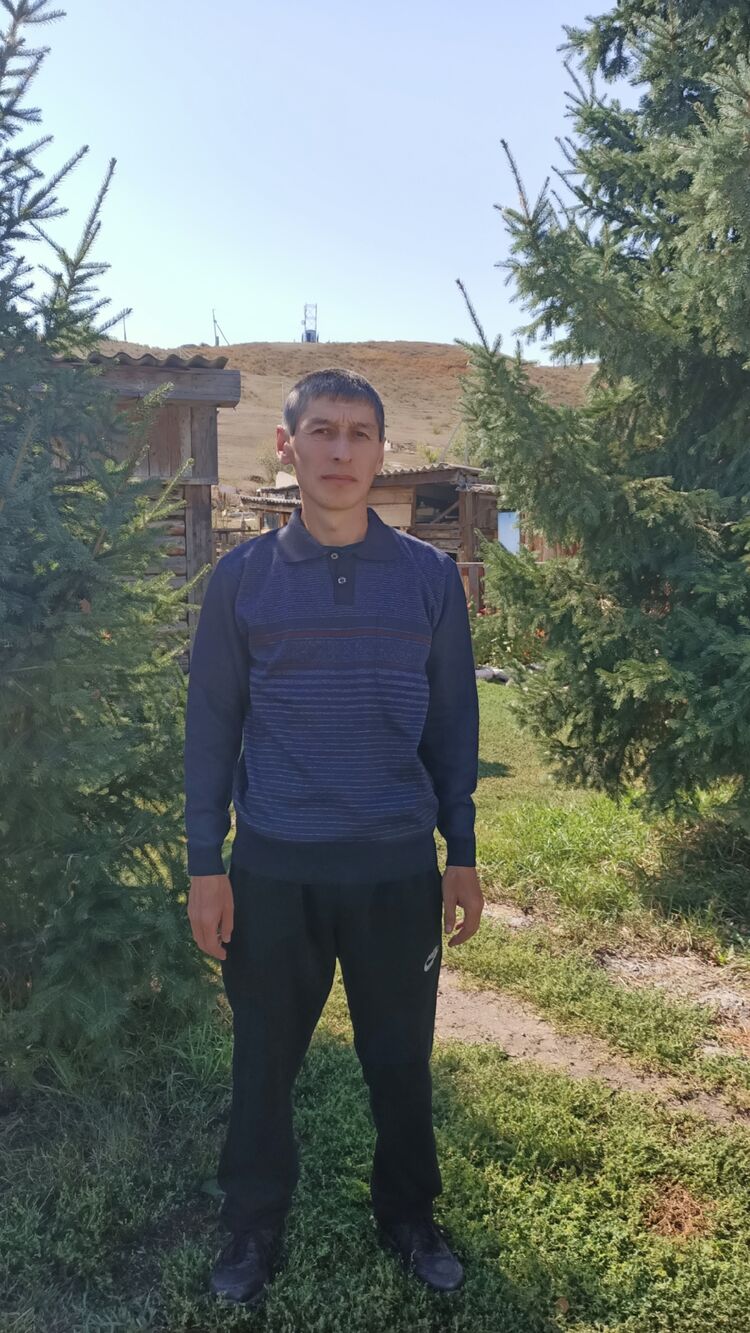  40588928   , 45 ,    