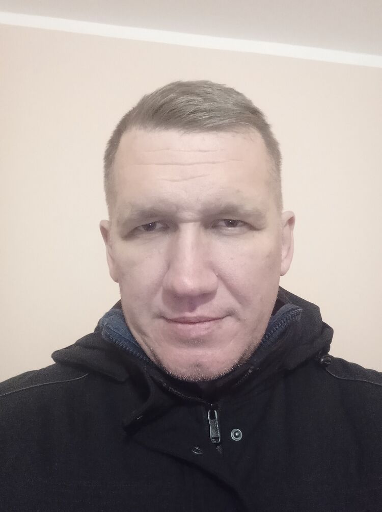  31158958  Mike, 44 ,    