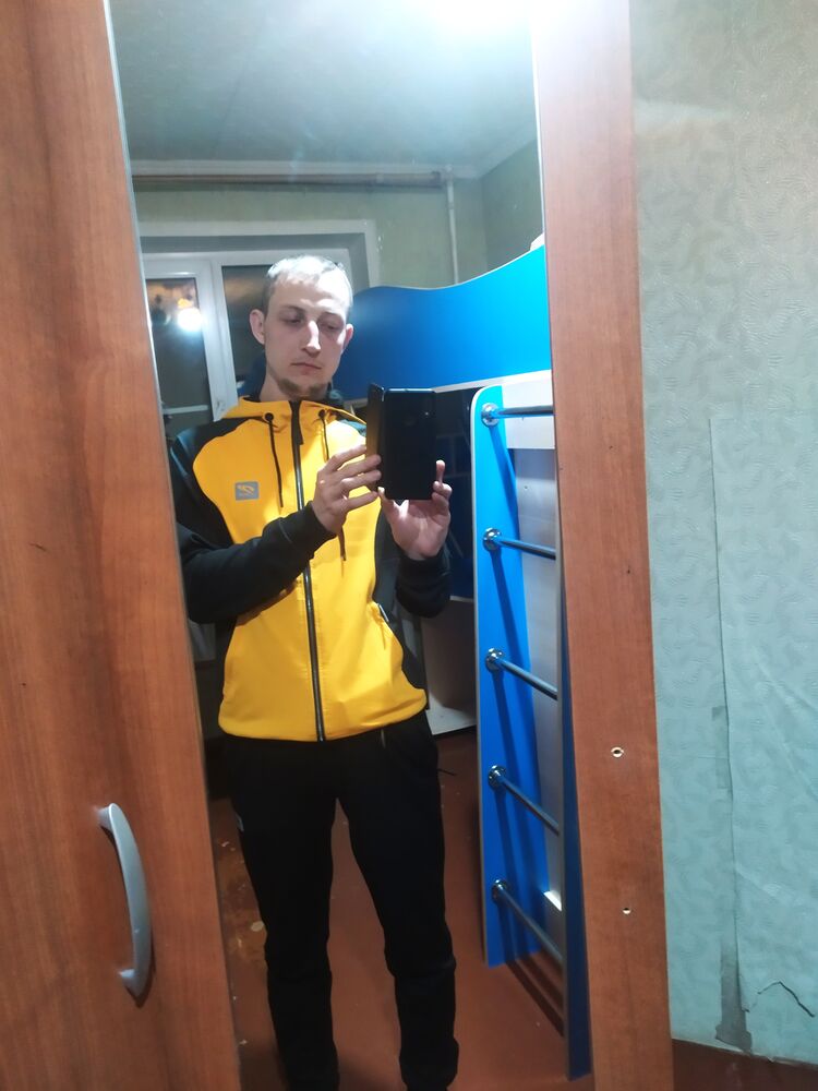  37998968  , 32 ,    