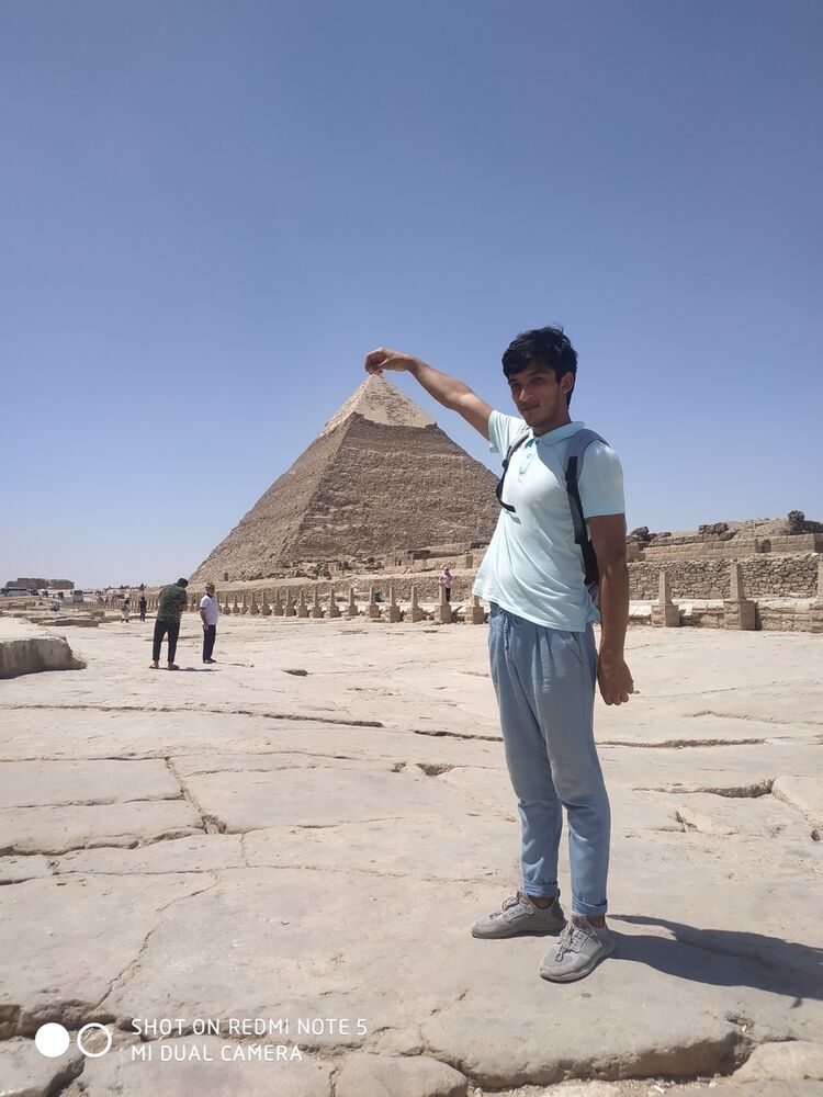  ,   Bakhodir, 32 ,   ,   , c 