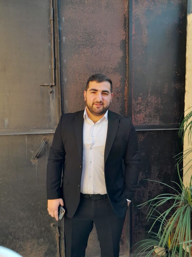  43435938  , 27 ,    -