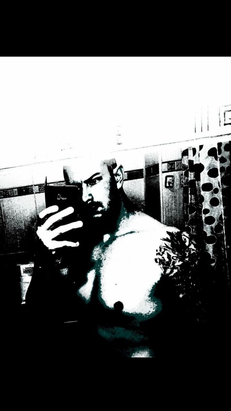  22825308  Alex, 36 ,    