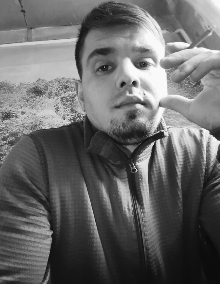  54633938  Vlad, 30 ,    