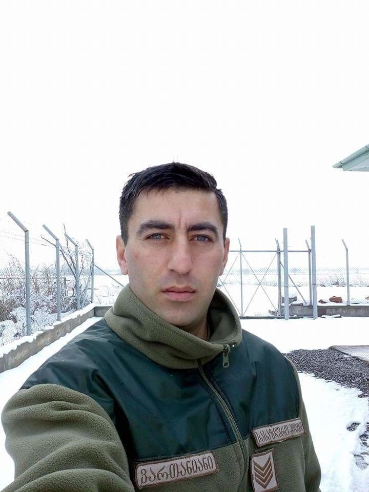  ,   Alex, 43 ,   