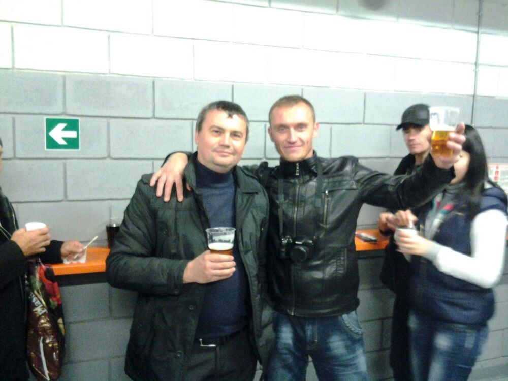  ,   Denis, 39 ,   ,   , c 