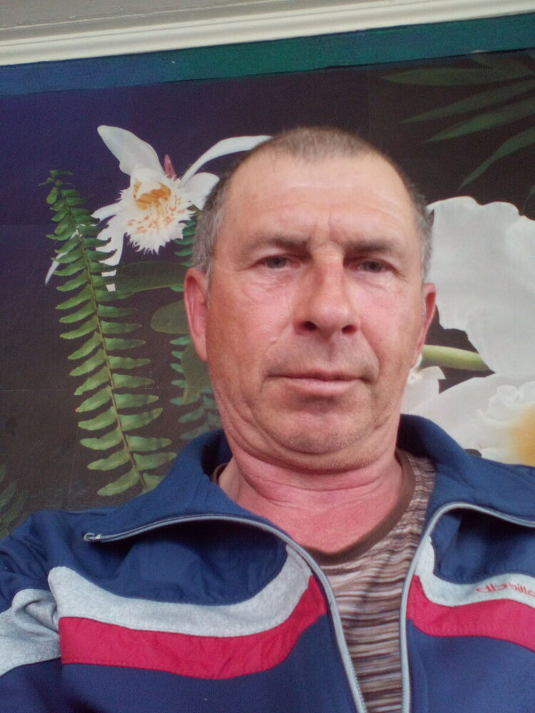  20088268  Andrej, 52 ,    