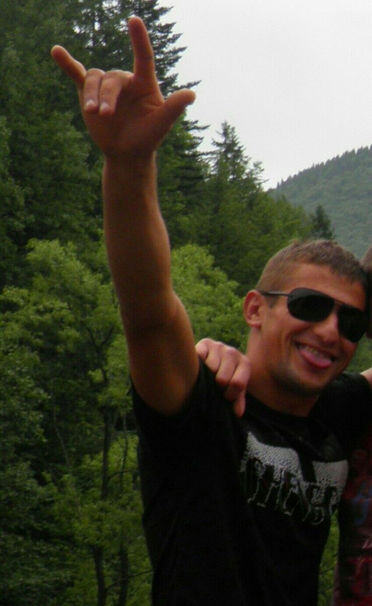  18678408  , 35 ,    -