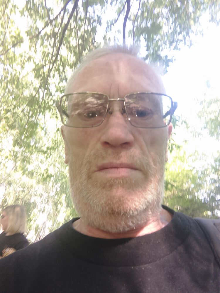  44183938  , 51 ,    