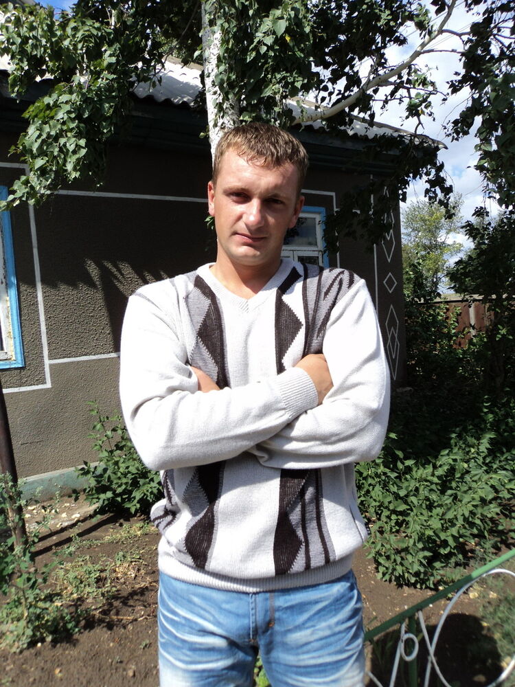  ,   Valentin, 40 ,   
