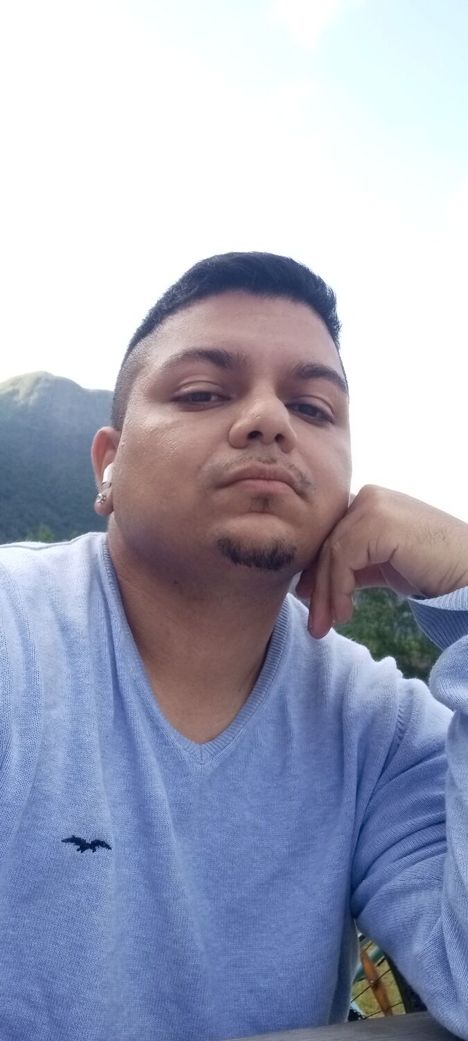  52808158  Yuri, 29 ,    Ulvik