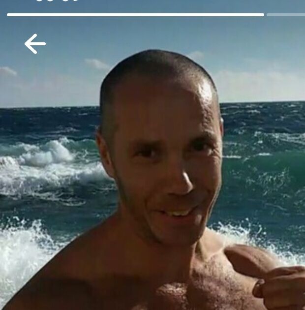  41648798  , 35 ,    