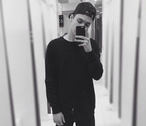 ���� 21529748 ����� ������, 24 ����, ���� ���������� � ���������������