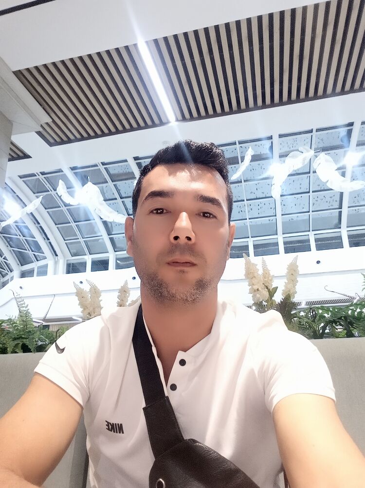  47630308  Ali, 32 ,    