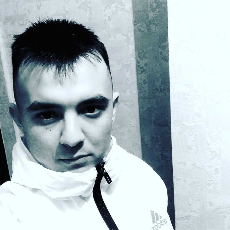  22182948  , 34 ,    