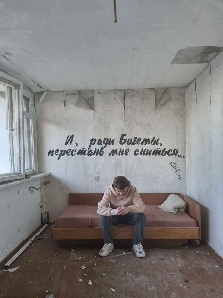  34617678  , 37 ,    -