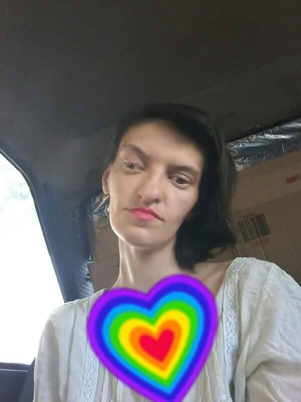  25300118  Ksenia, 37 ,    