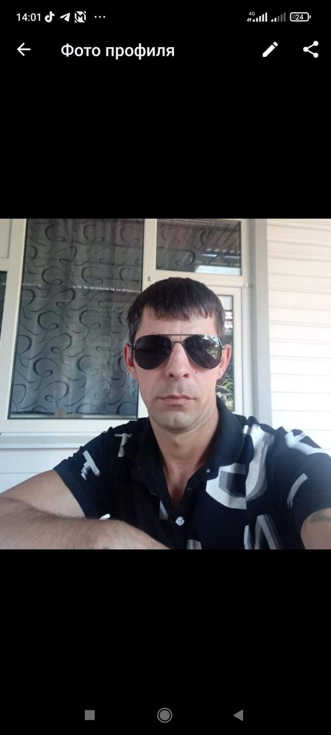  31158048  Aleks, 38 ,    