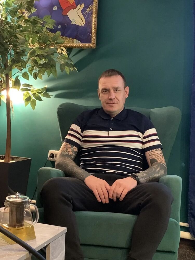  54696868  Aleksei, 38 ,    