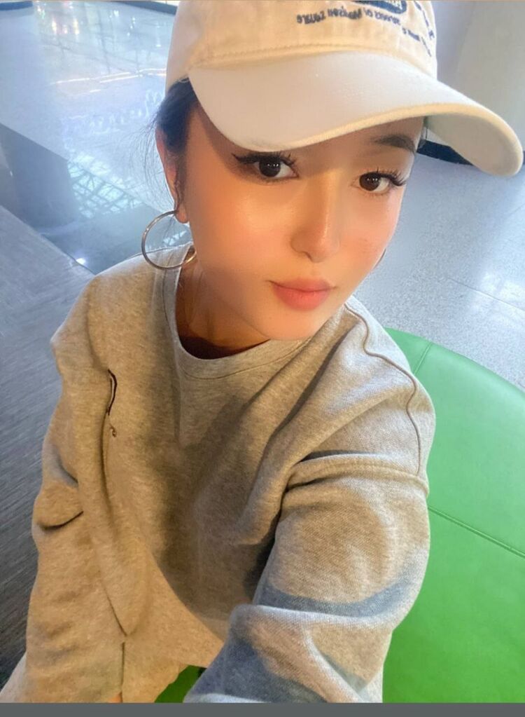 ���� 49303738 ������� Aidana, 19 ���, ���� ���������� � Charenton-Le-Pont