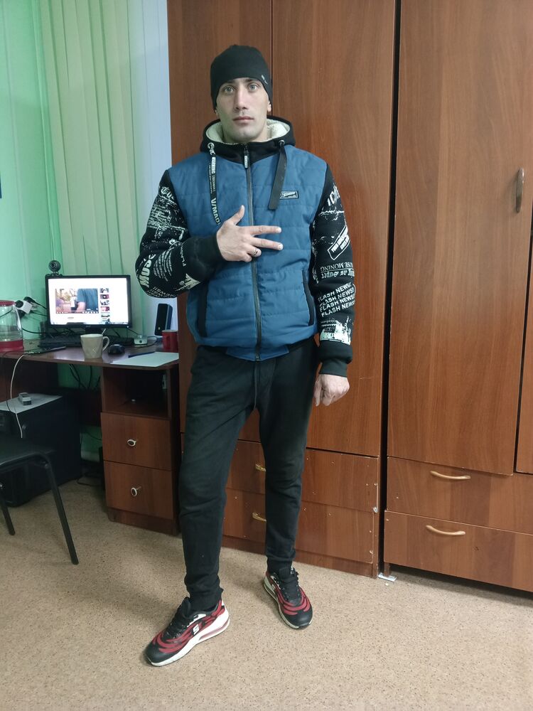 ���� 43702568 ������� �����, 32 ����, ���� ���������� � ������������