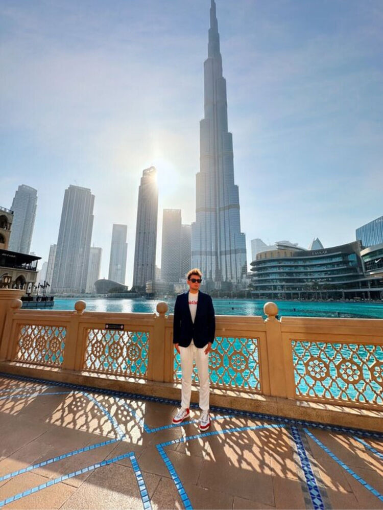  40665328  , 33 ,    -