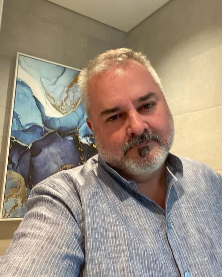  ,   John Mike, 62 ,   ,   