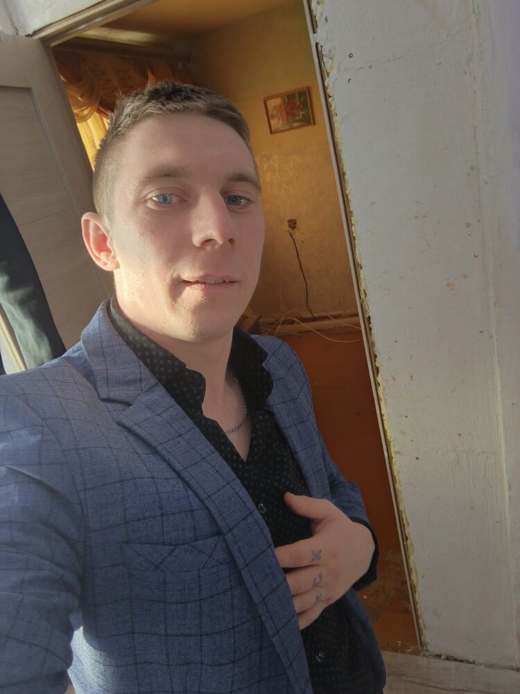   ,   Anton, 26 ,   ,   , c , 