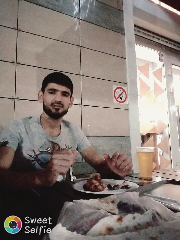  ,   Nuriddin, 31 ,   c 