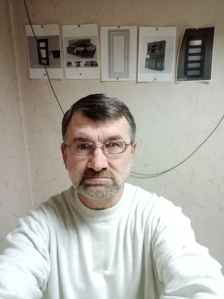  30556798  , 54 ,    