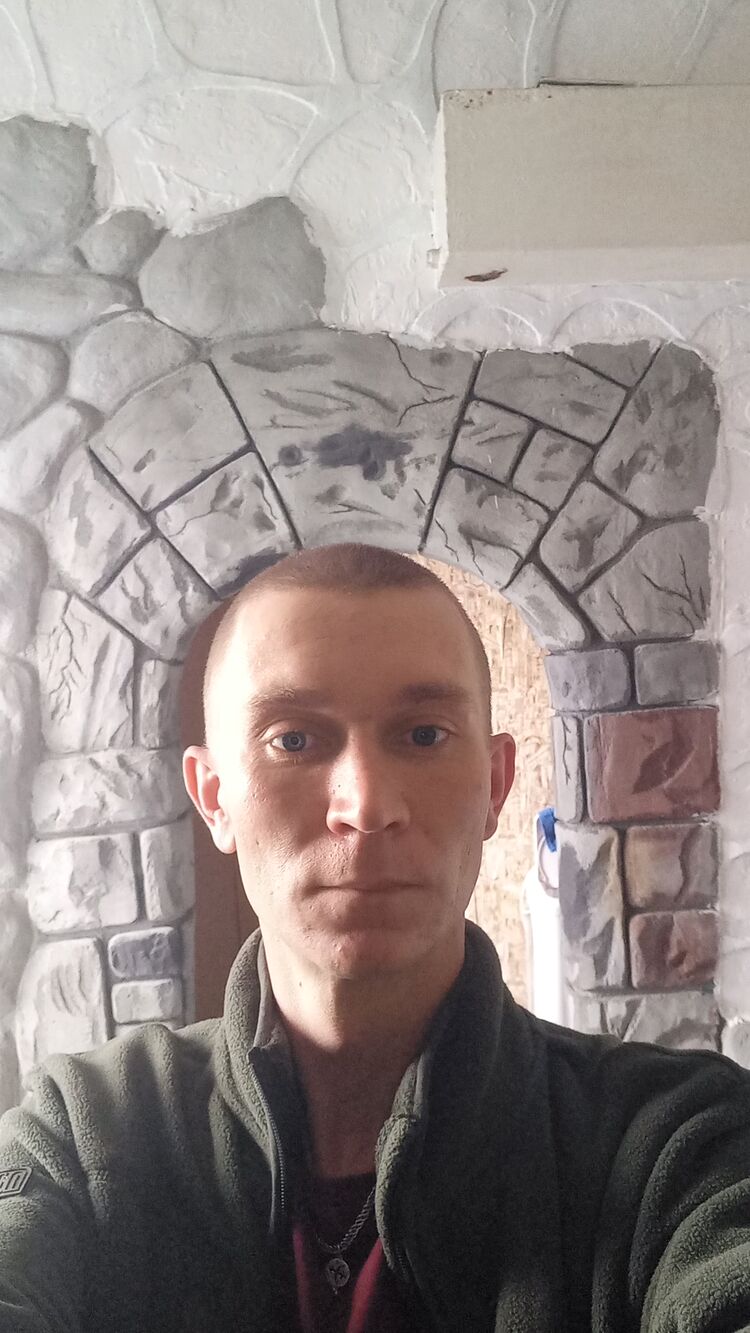  44019148  Oleg, 30 ,    