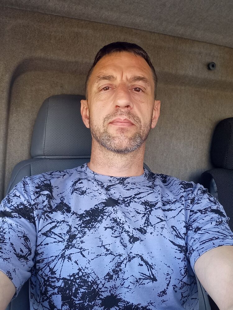  ,   Valera, 44 ,   c 
