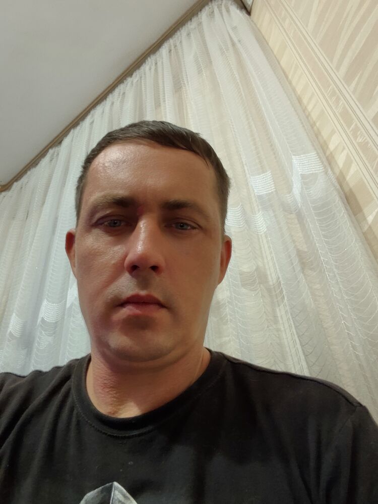  46904588  , 39 ,    