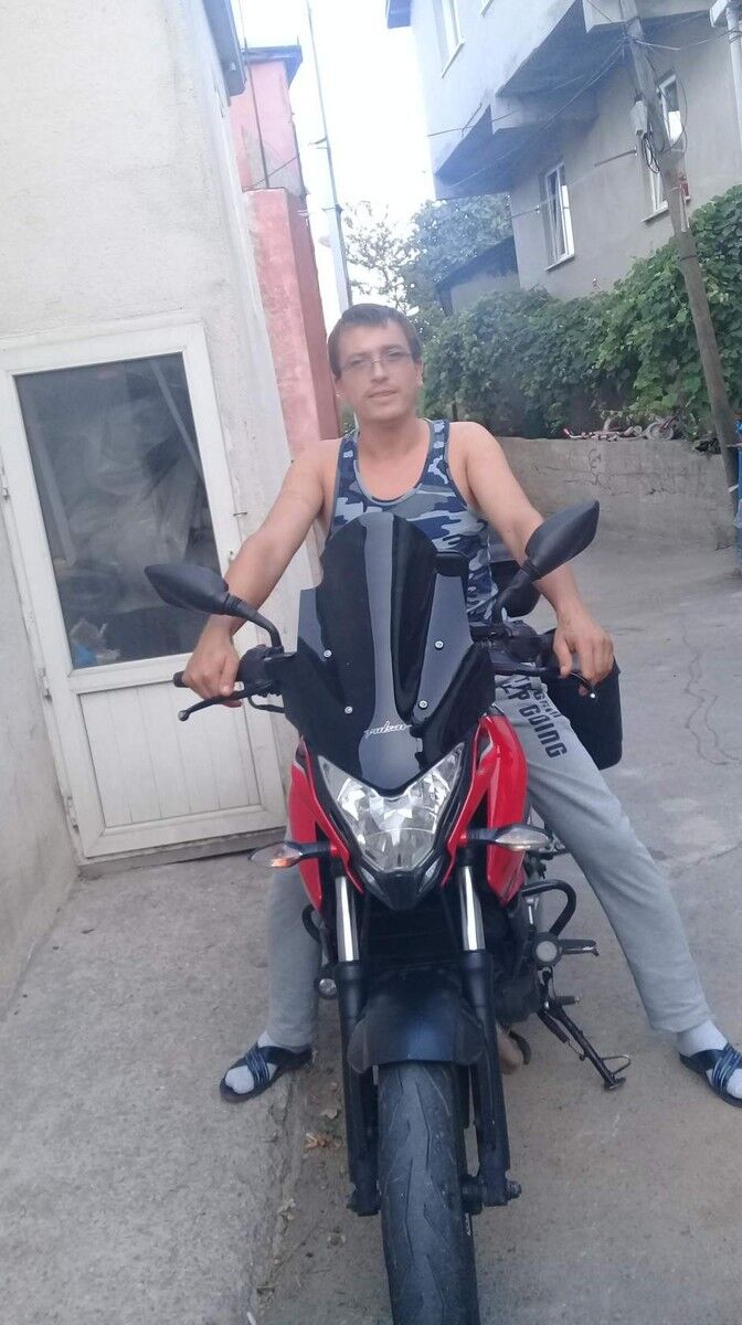  15932108  Andrei, 36 ,    