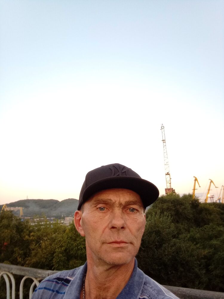  30456068  , 61 ,    