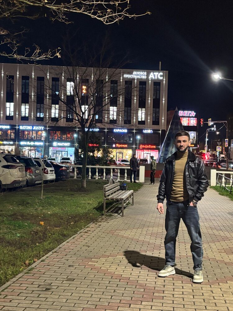  54435358  Vusal, 29 ,    