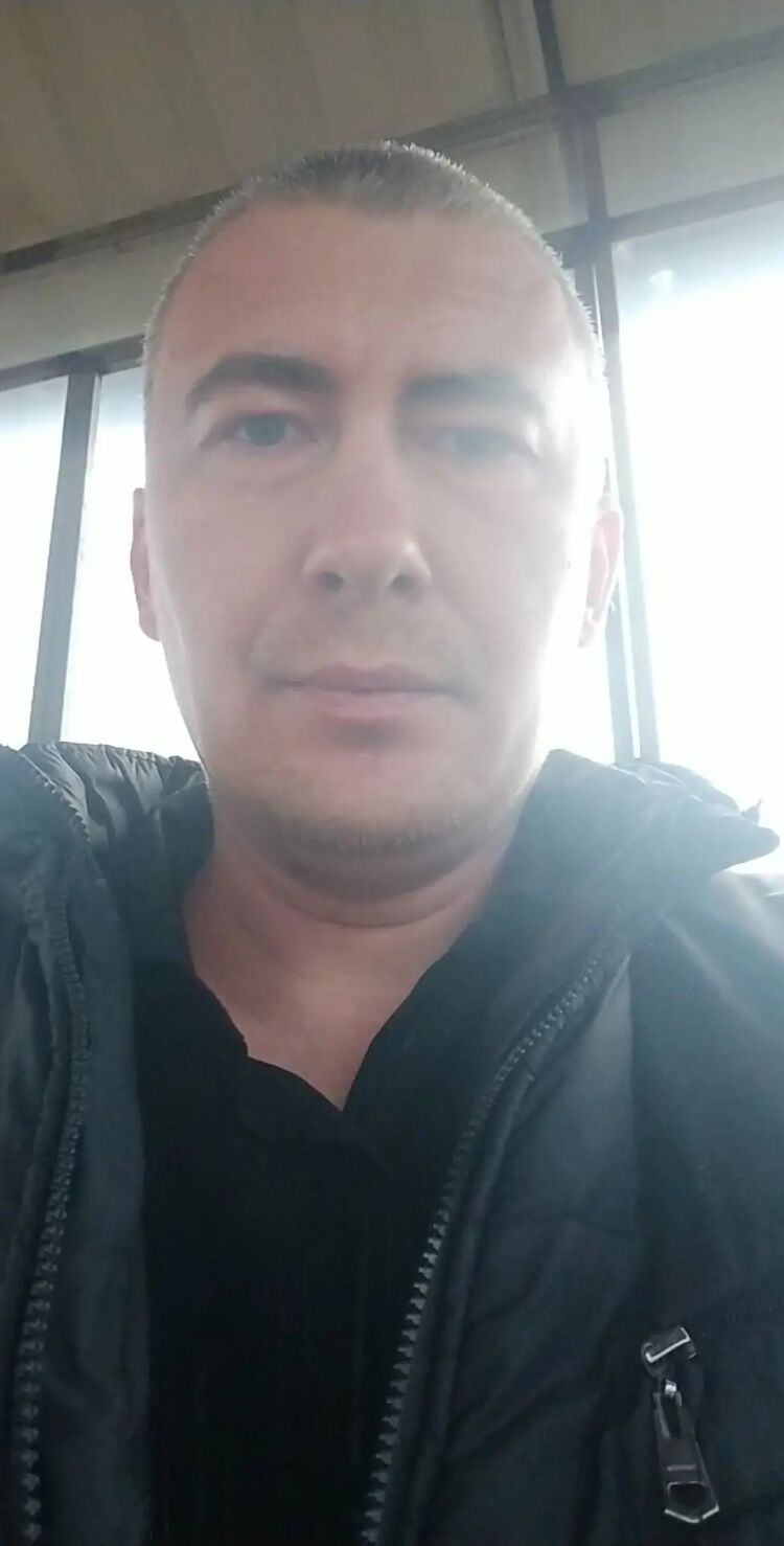  ,   Artyom, 39 ,   ,   , c , 