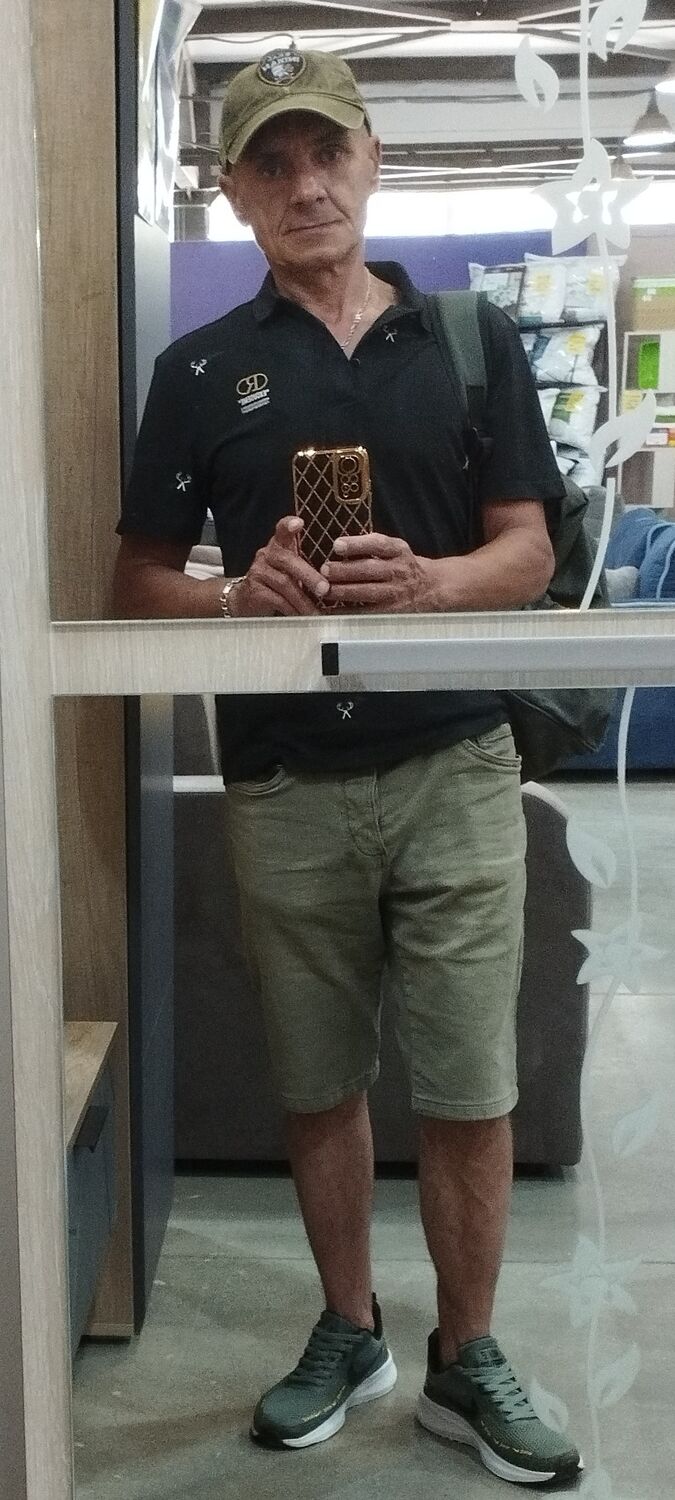  36594378  , 54 ,    