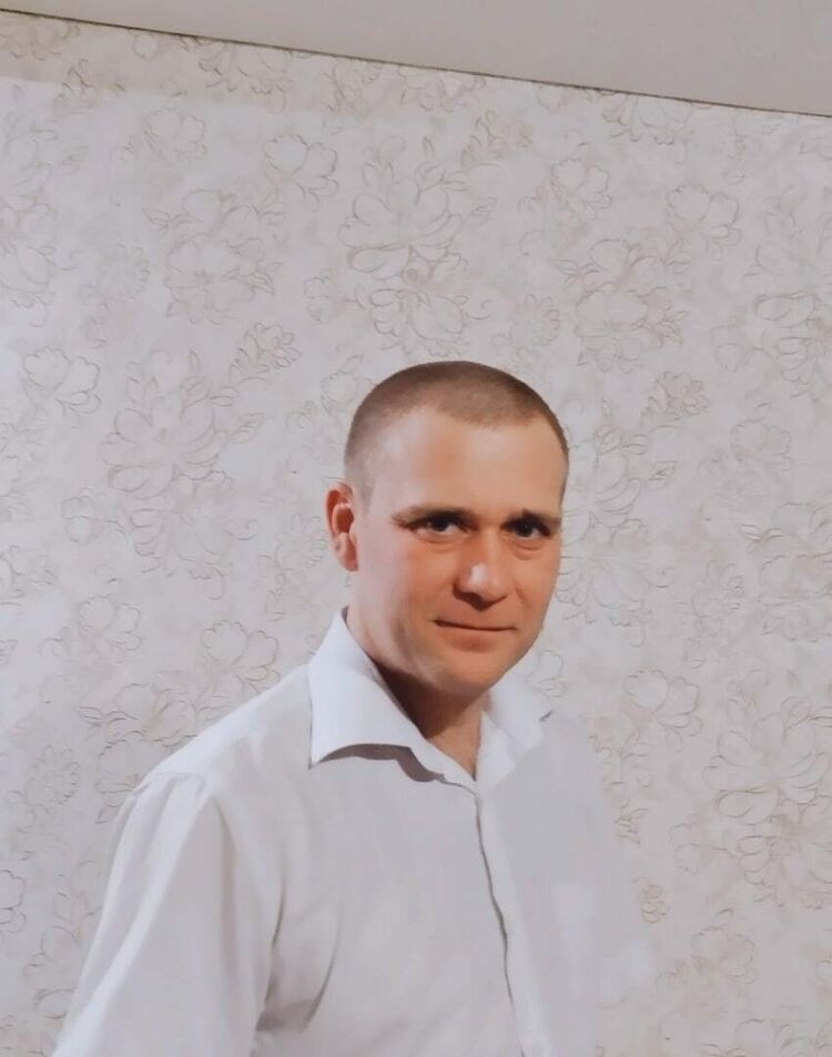  32678258  , 37 ,    