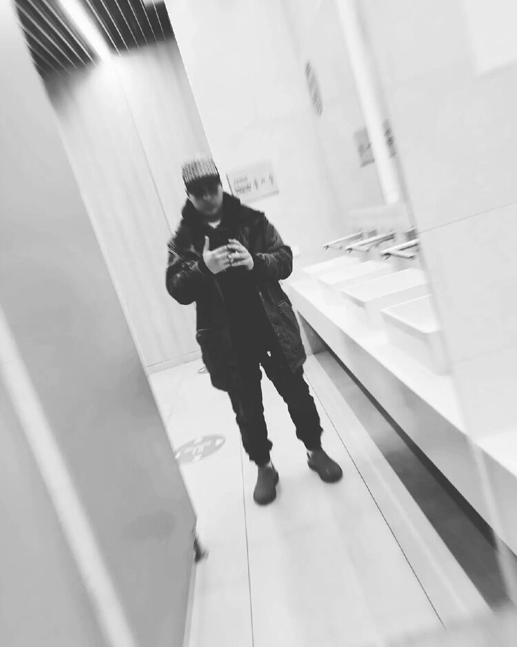  ,   Mr Slava, 26 ,   ,   