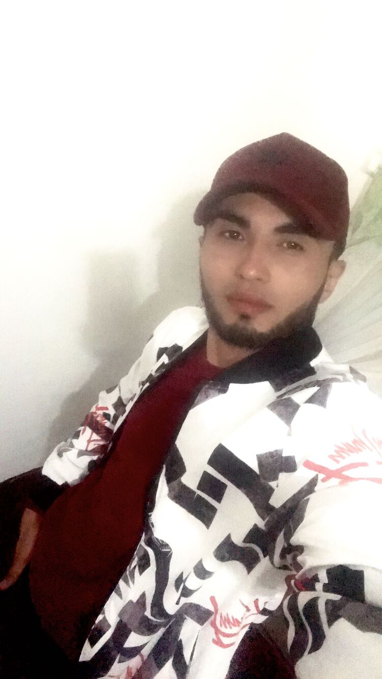  27554888  Shavkat, 33 ,    