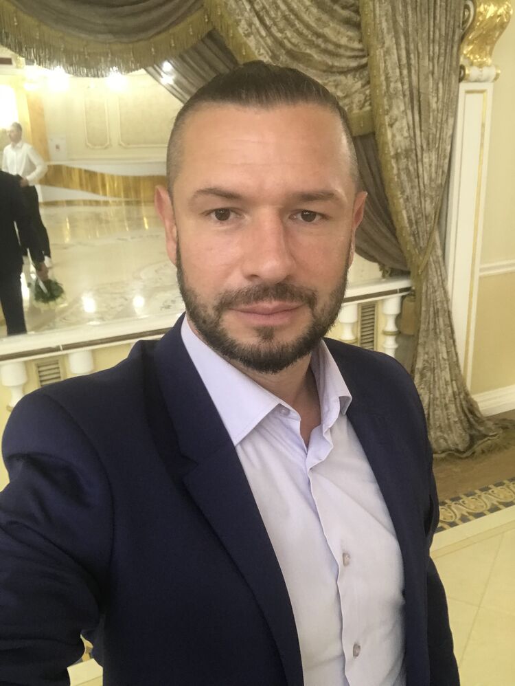  30348388  Vladimir, 21 ,    